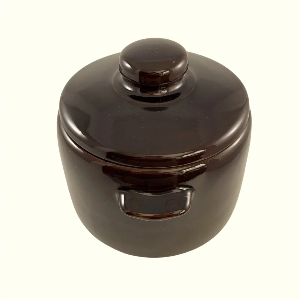 Vintage West Bend 2 QT Ceramic Stoneware Brown Glazed Bean Pot w/Recipe Booklet - Picture 2 of 9